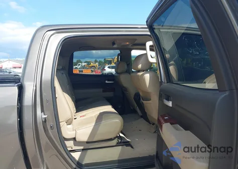 2008 Toyota Tundra Limited 5.7L V8 z USA, uszkodzony, nr VIN 5TFDV58128X082622